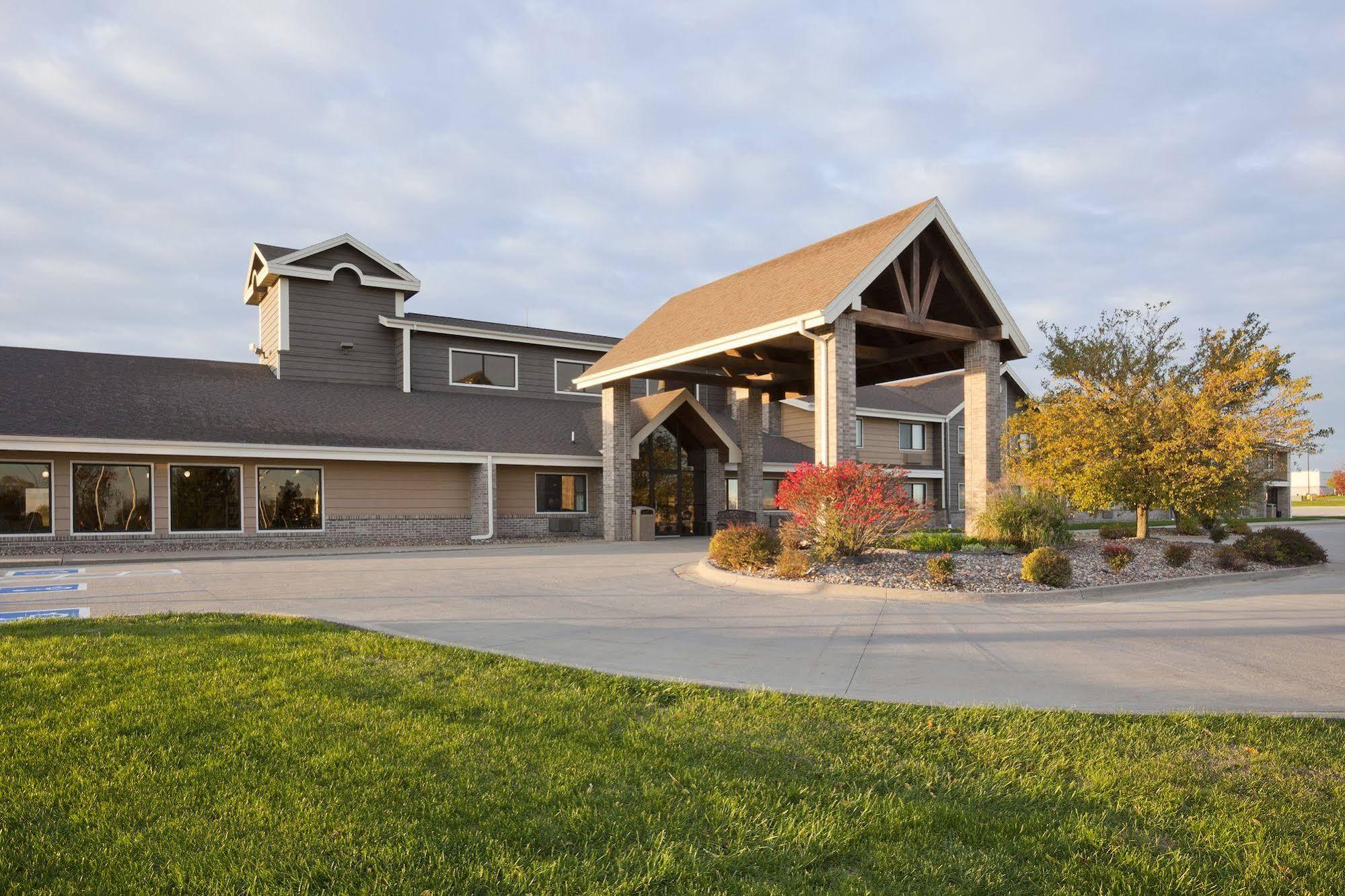 Americinn By Wyndham Osceola Eksteriør billede