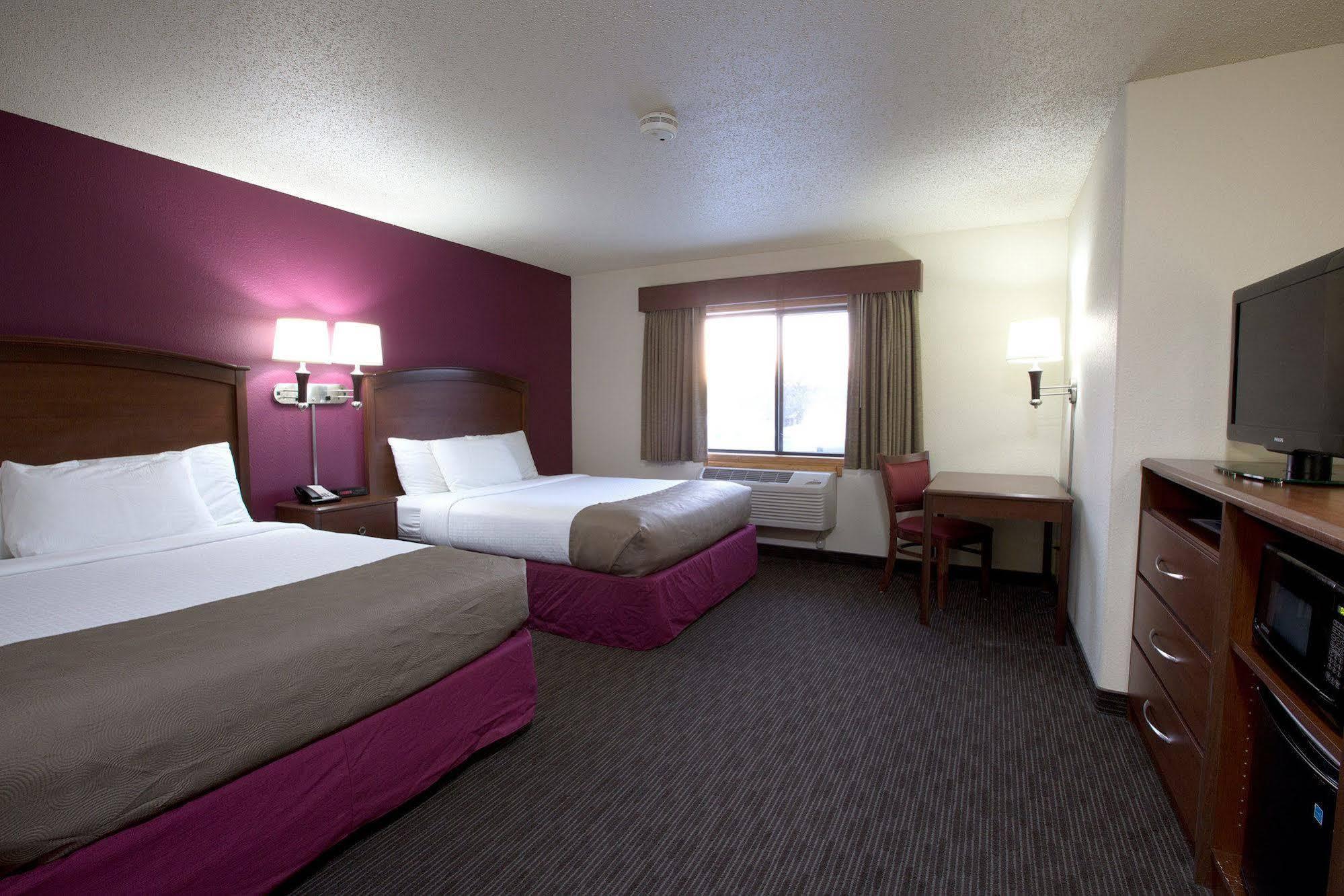 Americinn By Wyndham Osceola Eksteriør billede