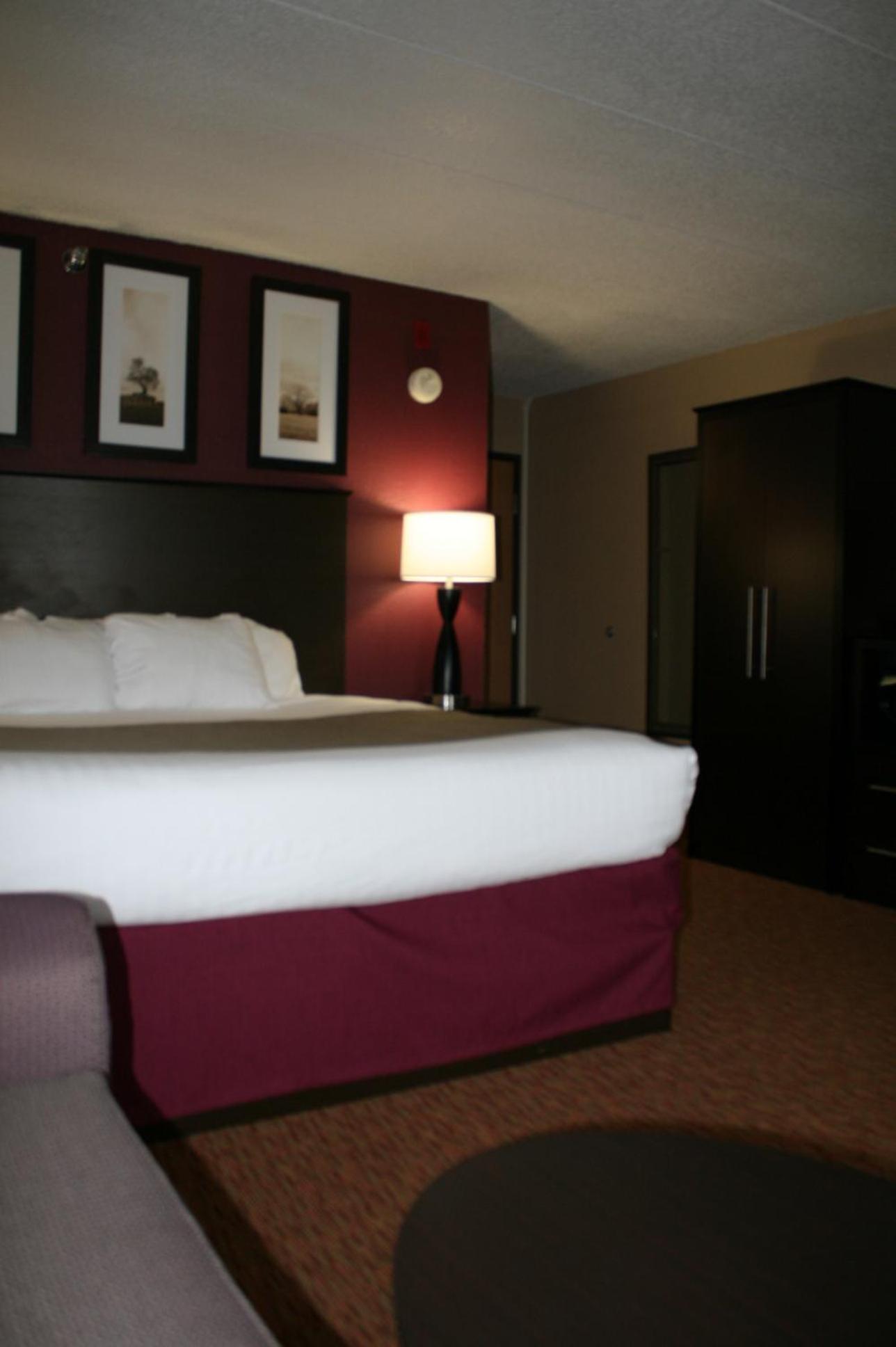 Americinn By Wyndham Osceola Eksteriør billede