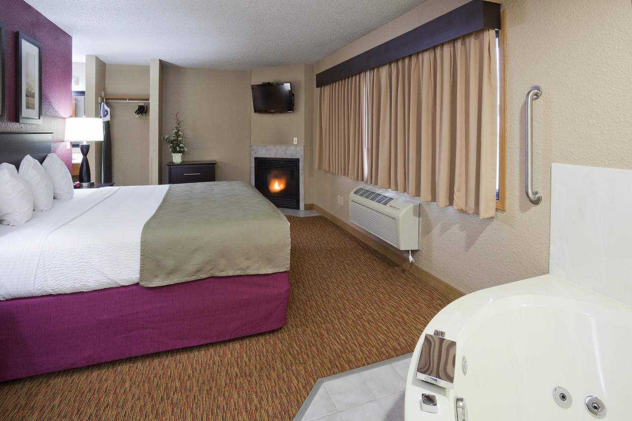 Americinn By Wyndham Osceola Eksteriør billede